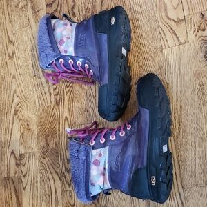 (4) UGG Cozy Insulated Waterproof Outdoor Lace Up Cozy Youth Kawaii Girlhoodcore